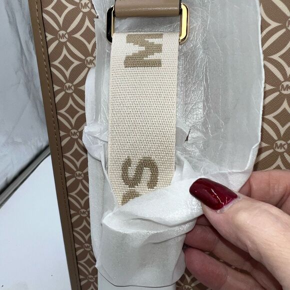 Michael Kors Large Signature Logo Tote Bag Maple Camel Light Brown Tan Purse - Picture 4 of 12